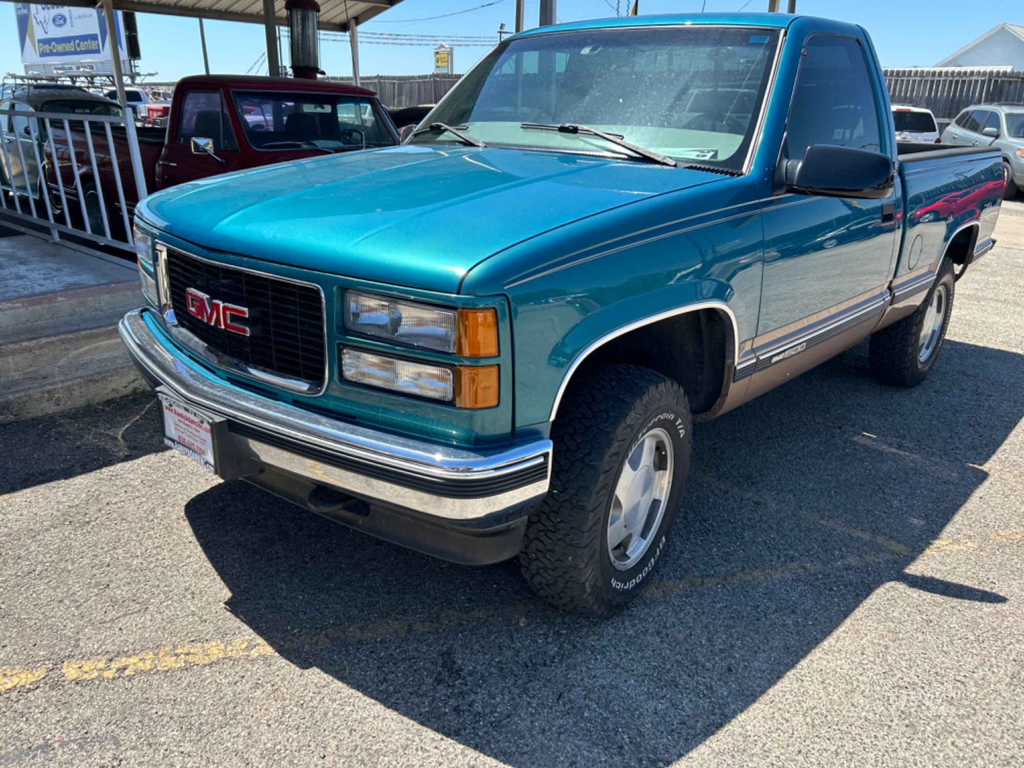 photo of 1997 GMC Sierra C/K 1500 Reg. Cab 6.5-ft. Bed 4WD